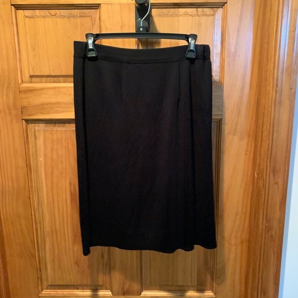 Exclusively Misook Straight Acrylic Knit Skirt in Black XS - Picture 2 of 5